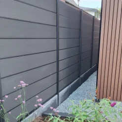 Clearance C-Wood Zelfbouw schutting composiet Modular antraciet - zwart alu accessoires (180 x 180 cm)