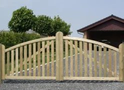 Discount Plus Danmark Dubbele poort vuren - Ligno toog groen geimpregneerd (300 x 88/118 cm)