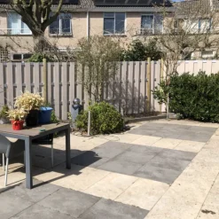 Online C-Wood Lamel composiet Bari steengrijs gevlamd 180 x 15 cm (7 stuks)