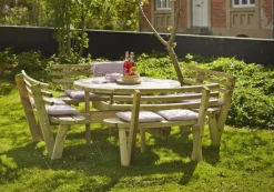 Plus Danmark Picknicktafel vuren geimpregneerd - Kombi - rond met rugleuning - 237 x 237 x 84 cm