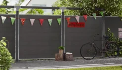 New Plus Danmark Schutting composiet & glas in stalen frame - Futura recht antraciet (90 x 144 cm)