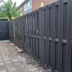 Outlet C-Wood Schutting composiet Capri antraciet met antraciet aluminium frame (180 x 180 cm)