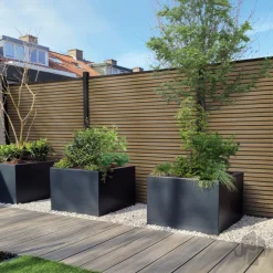 Best Elephant Schutting composiet co-ex Triple Rhombus Oak & Black met zwarte profielen (180 x 180 cm)