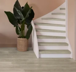 Discount Stepwood Traprenovatie set - 2 kwart draai - 13 treden SPC toplaag Rustiek eiken incl. witte stootborden