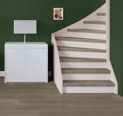 Hot Stepwood Traprenovatie set - 1 kwart draai - 12 treden SPC toplaag Verweerd eiken incl. witte stootborden