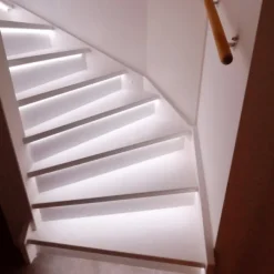 Online HomingXL Trapverlichting LED-profiel compleet 130 cm - Set tbv 15 treden - Helder wit