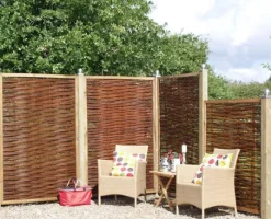 Discount Plus Danmark Tuinscherm gevlochten wilgen - Pil Standard (120 x 180 cm)