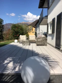 Clearance DuoWood Vlonderplank composiet semi massief 2,5 x 25 cm - XWB Riviera vlak en grove ribbel